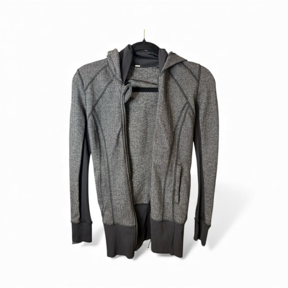 lululemon daily‎ practice jacket in heathered gray size 4